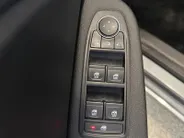 Renault Clio 1.0 TCe 90 GPF evolution *Navi(Carplay)*Airco*Parkeersensoren*Lane Assist*Cruise