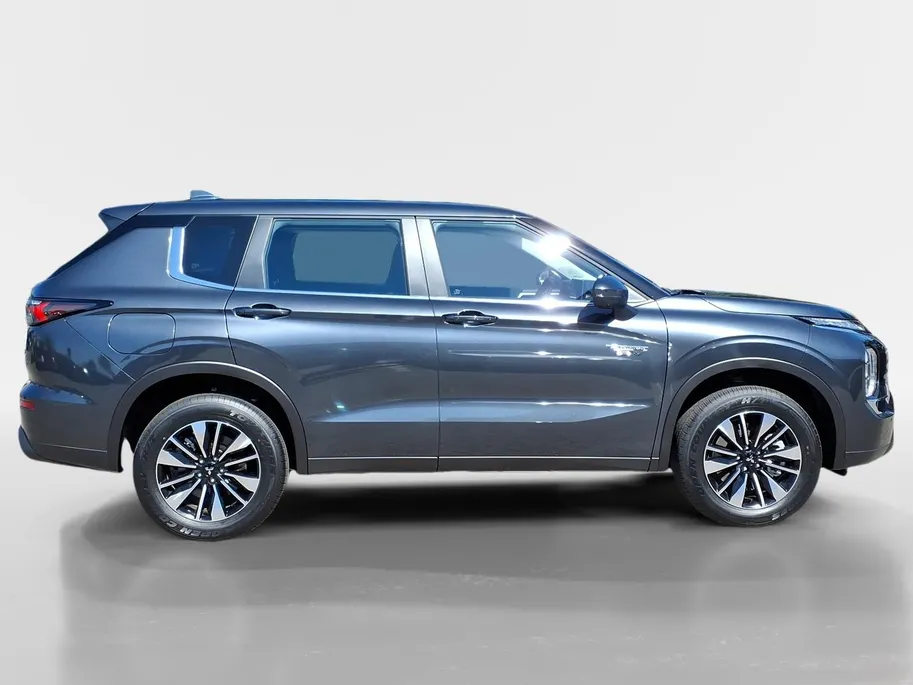 Mitsubishi Outlander 2.4 PHEV Pure Automaat | 85km elect. rijden |  8 JAAR GARANTIE | vanaf prijs