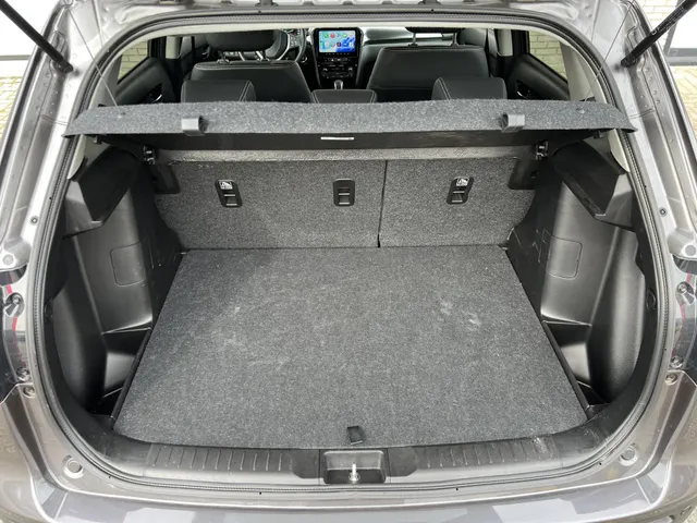 Suzuki Vitara 1.4 Boosterjet Smart Hybrid Style Automaat | Demonstratievoertuig | Apple Carplay & Android Auto | 17' LM Velgen | Climate Control | Adaptieve Cruis Control