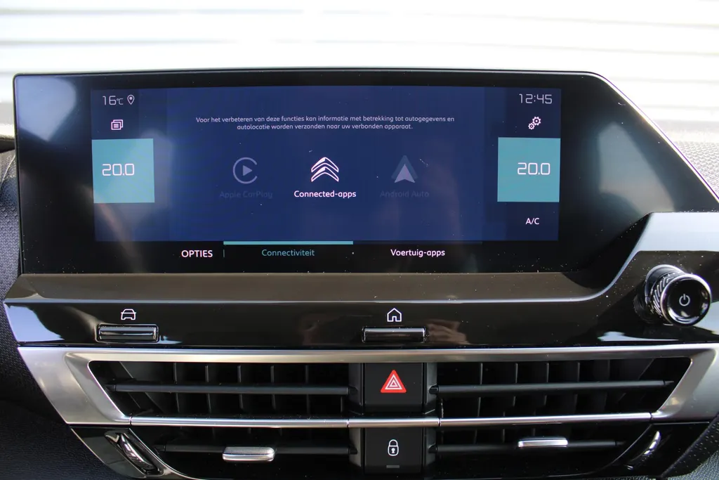 Citroën ë-C4 Shine 50 kWh | Airco | Cruise | Navi | Keyless | Trekhaak | LM Velgen | Heads Up Display | Stoelverwarming |