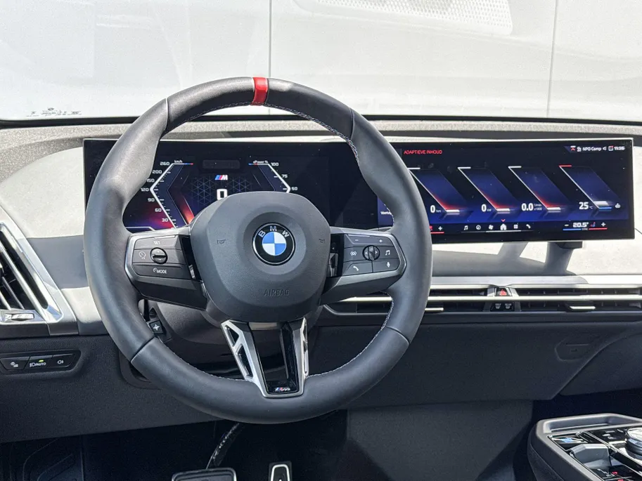 BMW iX xDrive M70