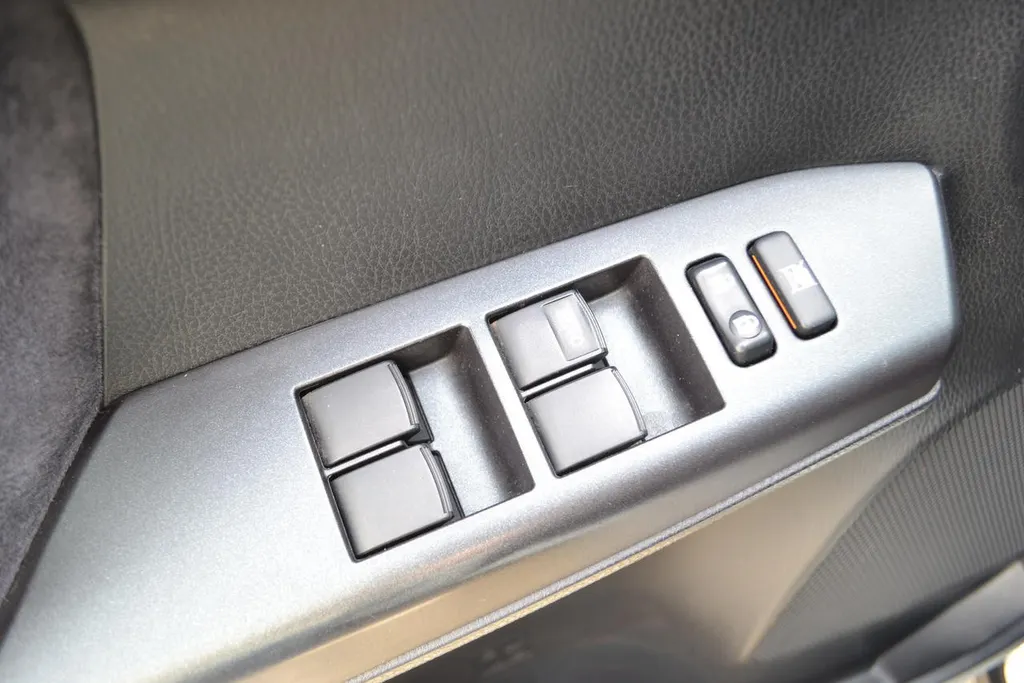 Toyota RAV4 2.5 HYBRID AWD EXECUTIVE|LUXE|TREKHAAK