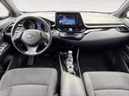 Toyota C-HR 1.8 Hybrid Executive Ultimate | 1e Eigenaar | Trekhaak | Achteruitrijcamera | Stoelverwarming | Dodehoek detectie | Adapt. Cruise Control | 12 maanden garantie! |