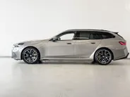 BMW M5 Touring M Drive Professional