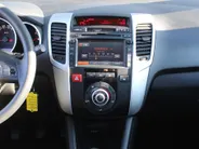 Kia Venga 1.6 CVVT 20th Anniversary | Airco | Navi | Cruise | Camera | 16' LM | All season banden | Dealeronderhouden |