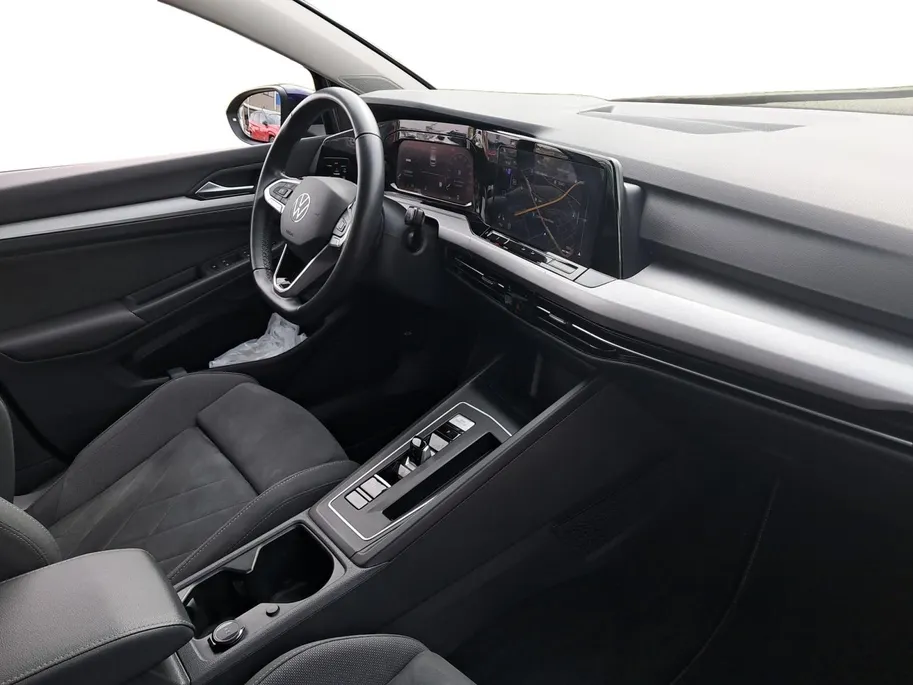 Volkswagen Golf 1.0 eTSI Life Business | DSG | Elek. Stoelverstelling | Stoelverwarming