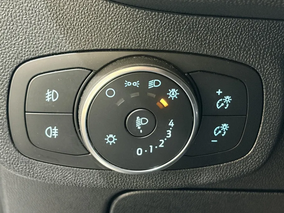 Ford Fiesta 95PK EcoBoost ST-Line | Keyless | Lichtmetalen Velgen | Climate Control | Apple CarPlay/Android Auto | LED Dagrijverlichting | Cruise Control | Armsteun | Elektrische Ramen & Spiegels |