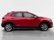 Kia Stonic 1.0 T-GDi MHEV DynamicLine | Achteruitrijcamera | Parkeersensoren achter | Apple/Android Carplay | Climate control | Cruise control | LMV