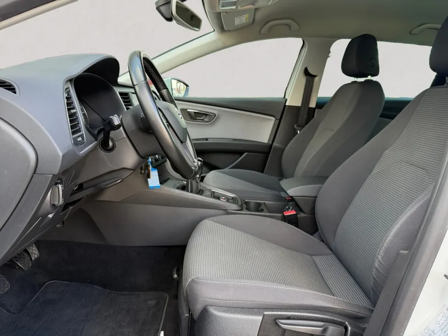 SEAT Leon ST 1.0 EcoTSI Style | Cruise control | Navigatie |