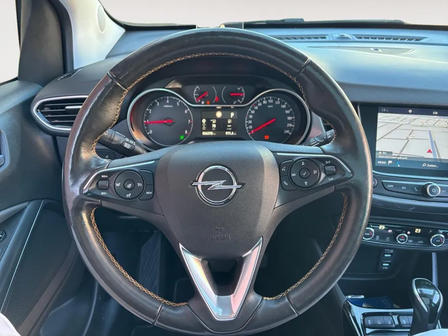 Opel Crossland X 1.2 Turbo Ultimate | trekhaak | HUD | Pano | Stoel/stuur/voorruitverwarming |