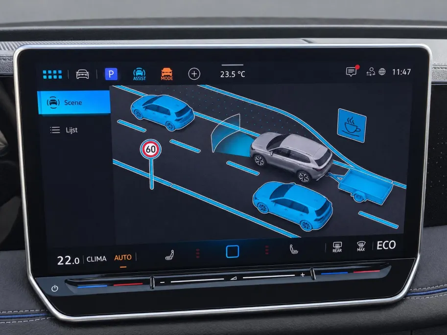 Volkswagen Tiguan 1.5eHybrid 272PK R-Line · Panoramadak · Trekhaak · Camera · Apple/Android Car Play · Garantie t/m 26-06-2030 of 100000km.