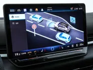 Volkswagen T-Roc R-Line First Edition 1.5 eTSI 150 PK 7 versn. DSG · Electrische achterklep · Achteruitrijcamera · Draadloze telefoonlader · Voorraad OUTLET · Prijs is inclusief inruilpremie ·