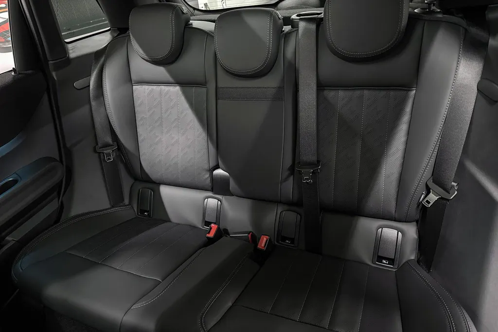 MINI Cooper 5-deurs Cooper C John Cooper Works S