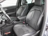 Kia Sportage 1.6 T-GDi Hybrid GT-Line | Stuur-/stoelverwarming | Elek. stoelverstelling + achterklep | Schuifdak | 18' LM | Cruise adapt. | Camera |