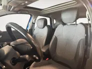 Renault Captur 1.3 TCe Version S *Automaat*Panorama*Navi+Camera*Parkeersensoren*Bose Sounds*Sportieve Uitvoering!