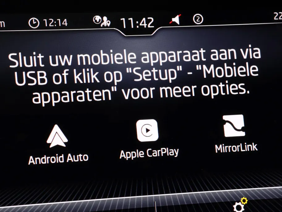 Škoda Karoq 1.5 TSI 150pk DSG ACT Sportline Business · Panoramadak · Camera · Cruise Control · Apple/Android Car Play · 18'' Inch ·