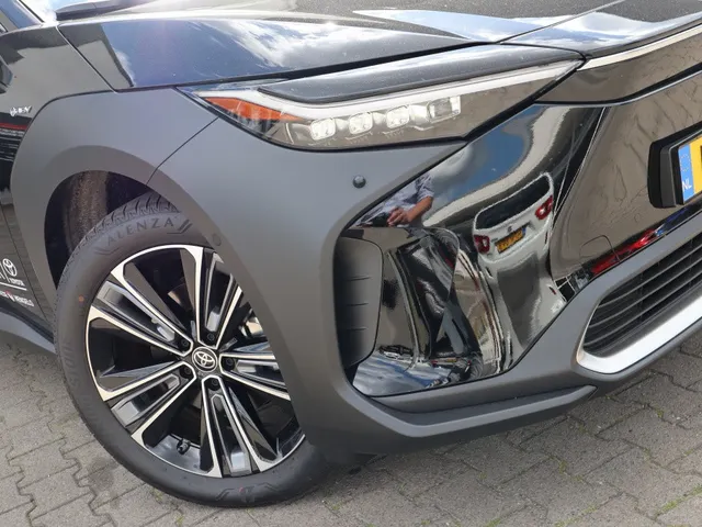 Toyota bZ4X Premium 71 kWh 20 inch/Stoelventilatie