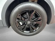 Volkswagen ID.4 Limited Edition 52 kWh accu 170 PK · Achteruitrijcamera · Draadloze telefoonverbinding ·