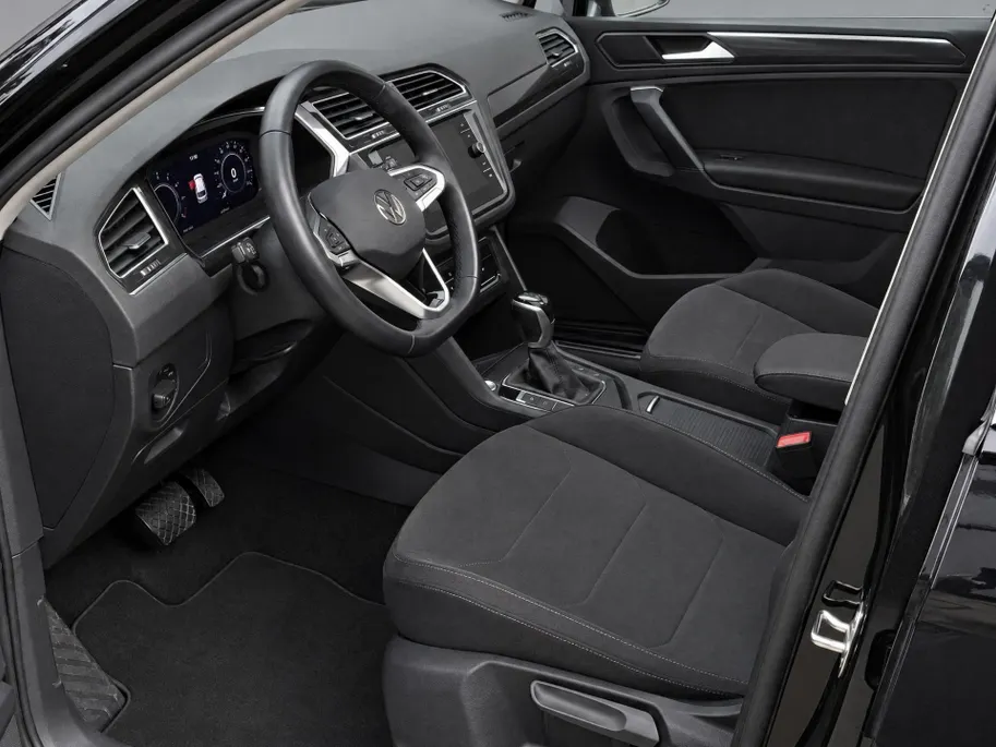 Volkswagen Tiguan 1.4 TSI eHybrid 245pk DSG Elegance · Panoramadak · Camera · Parkeerassistent · Matrix LED · Keyless · Elek. Achterklep ·