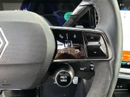 Renault Austral 1.2 E-Tech full hybrid 200 esprit Alpine | Automaat | Automatische Achterklep | Cruise & Climate Control | Stoel & Stuurverwarming | Apple Carplay & Android Auto | Camera | 12 Maanden BOVAG Garantie