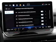 Volkswagen Golf Life Edition 1.5 eHybrid 204 PK 6 versn. DSG · Achteruitrijcamera · Draadloze telefoonlader · Comfort pakket ·