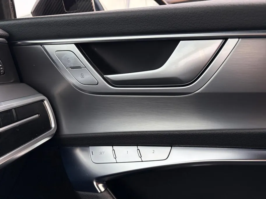 Audi A6 Avant 55 TFSI e quattro Competition *Navi*360Camera*Schuif/kanteldak*Climate Control*Adapt. Cruise Control*Stoel/stuurverwarming*Elektr. bedienbare stoelen*ETC!