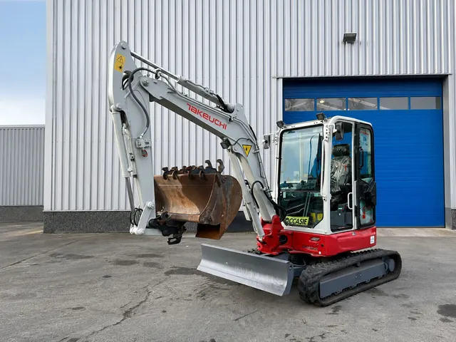 Takeuchi TB335R