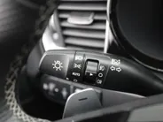 Kia Ceed 1.5 T-GDi GT-Line | Stuur-/stoelverwarming | Schuifdak | Cruise adapt. | Camera | 17' LM | LED | Dodehoek sensor | Draadloze lader |