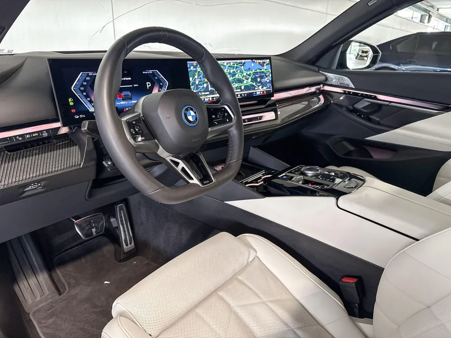 BMW i5 Sedan xDrive40 84 kWh