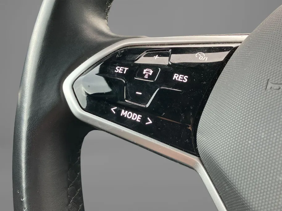 Volkswagen ID.4 Pro Advantage 77kWh 174PK · Apple Carplay/Android Auto · Stoelverwarming · Parkeersensoren · Fabrieksgarantie t/m 28-12-2027 of 100.000Km