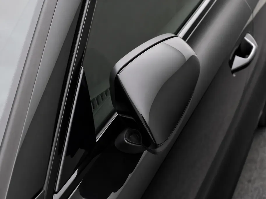 Audi A3 Sportback 45 TFSI e S edition Competition Panoramadak · SONOS Sound System · 19'' lichtmetalen velgen · Sportstoelen alcantara · MEGA Sale