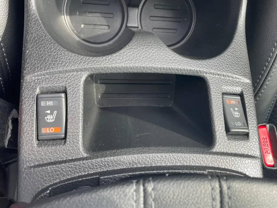 Nissan QASHQAI 1.6 Tekna 1ste eigenaar| Navigatie| Panoramadak| Stoelverwarming| Voorruitverwarming|360 graden camera| Dealeronderhouden| All seasonbanden|