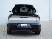 Alfa Romeo Junior Elettrica Speciale 54 kWh | Schuifdak | Carplay | 18'