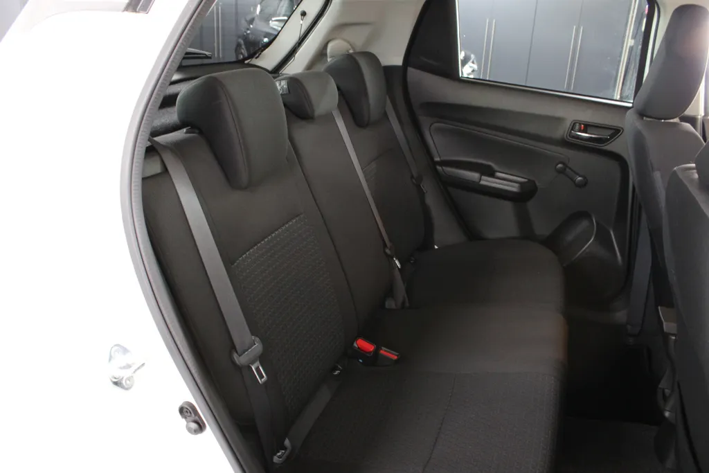 Suzuki Swift 1.2 Sportline / Navigatie / Camera / Stoelverwarming /