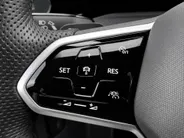 Volkswagen Golf Variant 1.5eTSI/130PK R-Line · Navigatie · Apple/Android Car Play · Camera + Parkeersensoren · Stoelverwarming ·  Garantie t/m 12-01-2028 of 100.000km