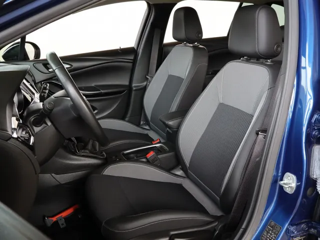 Opel Astra Sports Tourer 1.2 Design & Tech | Camera