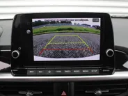 Kia Picanto 1.0 DPI AMT ExecutiveLine | Stuur-/stoelverwarming | Camera | Draadloze telefoonlader | LED | 15' LM | Clima | Cruise | Navi | Automaat |