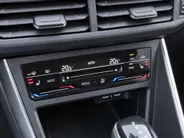 Volkswagen Polo 1.0 TSI 110pk DSG Style · Camera · Keyless · Stoelverwarming · Apple/Android Car Play · Matrix LED · Dodehoeksensoren · Navigatie · Verkeersbord Detectie · P-Sensoren ·