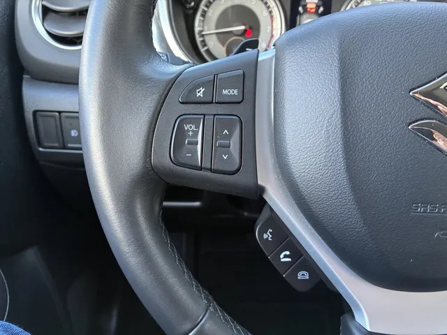 Suzuki Vitara 1.5 Hybrid Style Automaat