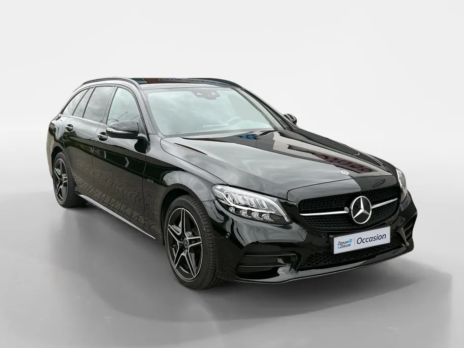 Mercedes-Benz C-Klasse Estate 300 e | Apple Carplay/Android Auto | Verwarmbare Voorstoelen | Privacy Glass | Climate Control | DAB | 12 maanden garantie |