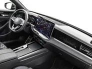 Volkswagen Passat Variant 1.5 eHybrid 272pk DSG R-Line Edition · Panoramadak · Inklap. Trekhaak · 360 Camera · Keyless · Matrix LED · Elek. Achterklep · Head-Up Display · Garantie t/m 13-11-2030 of 100.000km