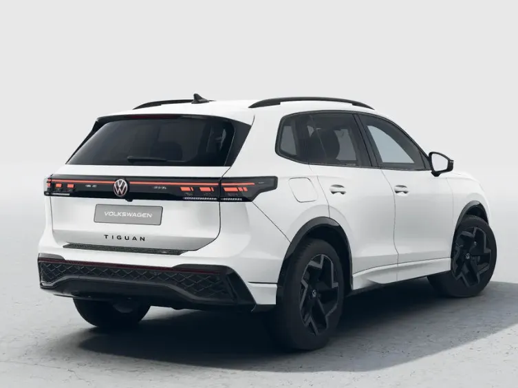 Volkswagen Tiguan Edition 20 1.5 eHybrid 204 PK 6 versn. DSG · Achteruitrijcamera · Draadloze telefoonlader ·  Prijs is inclusief inruilpremie ·