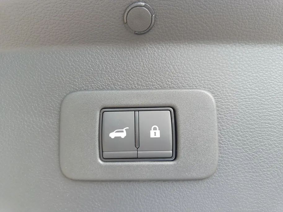 Nissan Leaf Evolve 52 kWh | WLTP 445km | Apple carplay & Android auto | 19inch LM Wielen | Climate contole | Glazen dak | V2L | Electrisch verstelbare stoelen| Bose audio | Head-up display |