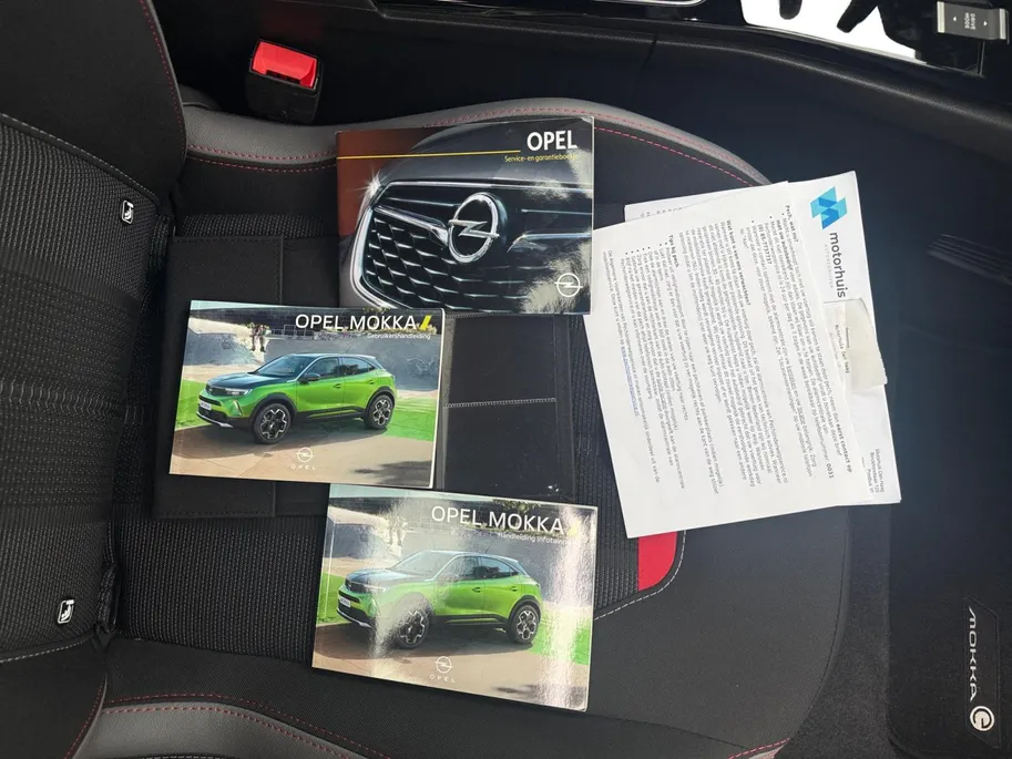 Opel Mokka-e GS Line 50-kWh 11kw bl. | 1e Eigenaar | SOH 99% | Navigatie | Stoel/Stuurverwarming | Adapt. Cruise Control | Apple/Android Carplay | 12 maanden Bovag ! |