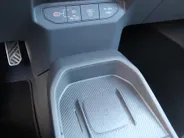 Kia EV3 GT-Line 81.4 kWh | Stuur-/stoelverwarming | Schuifdak | Camera | Dodehoek detectie | Elek. stoelverstelling | 19' LM | LED | Telefoonlader |