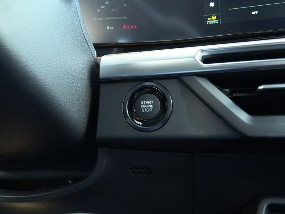 KGM Torres Hybrid 1.5T-GDI Bronze | Cruise control | Carplay | PDC | Clima