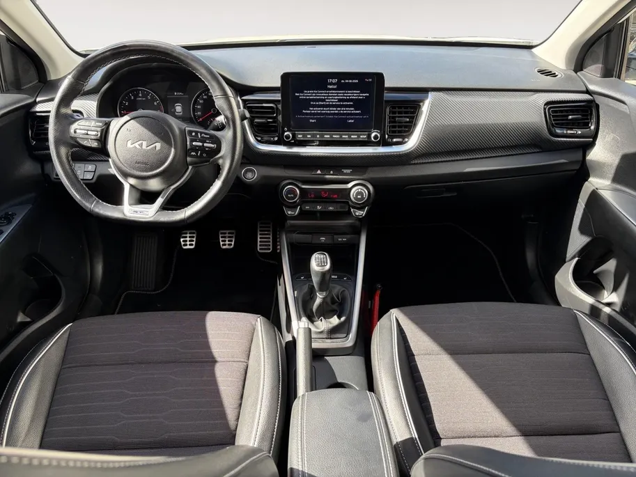 Kia Stonic 1.0 T-GDi MHEV GT-PlusLine | Navi | Clima | Camera | Schuif-/Kanteldak | Dodehoekdetectie | Stoel-/Stuurverwarming | LED-Koplampen | Carplay | LM Velgen