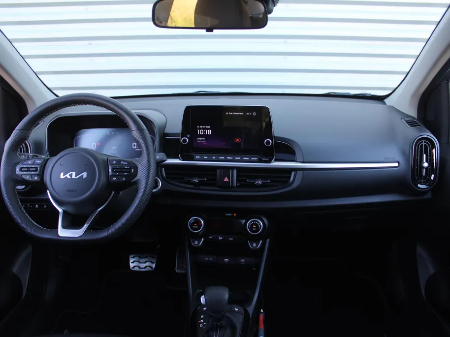 Kia Picanto 1.0 DPI GT-Line | Stuur-/stoelverwarming | Schuifdak | Camera | Dodehoek detectie | Telefoonlader | Clima | Navi | 16' LM | LED | Cruise |