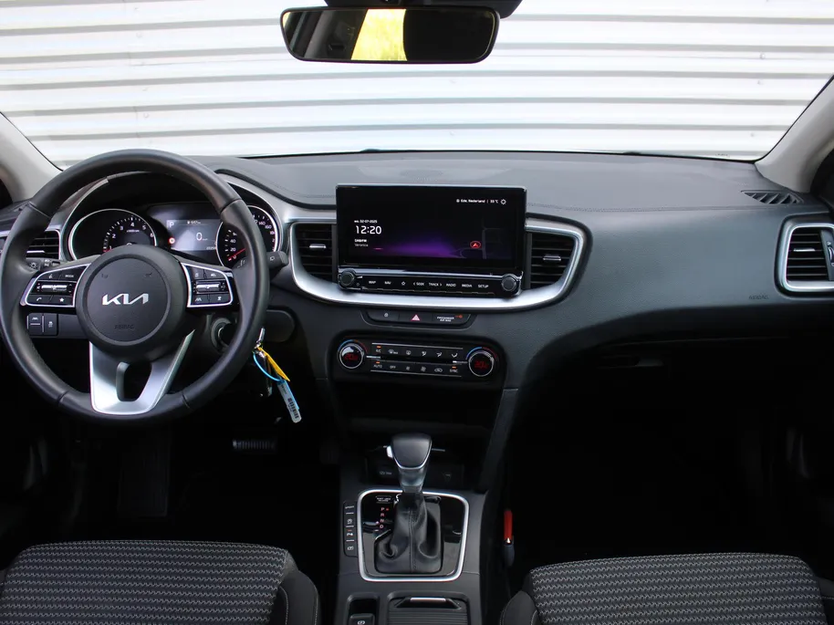 Kia Ceed Sportswagon 1.5 T-GDi DynamicLine | Airco | Cruise | Camera | Navi | 16' LM | LED | PDC |