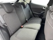 Ford Fiesta 1.0 EcoBoost Hybrid Titanium | NL auto | Dealer onderhouden | Winter pack | Apple carplay & Android auto | Navigatie via carplay | Parkeersensor achter | Cruise control | Bovag garantie |